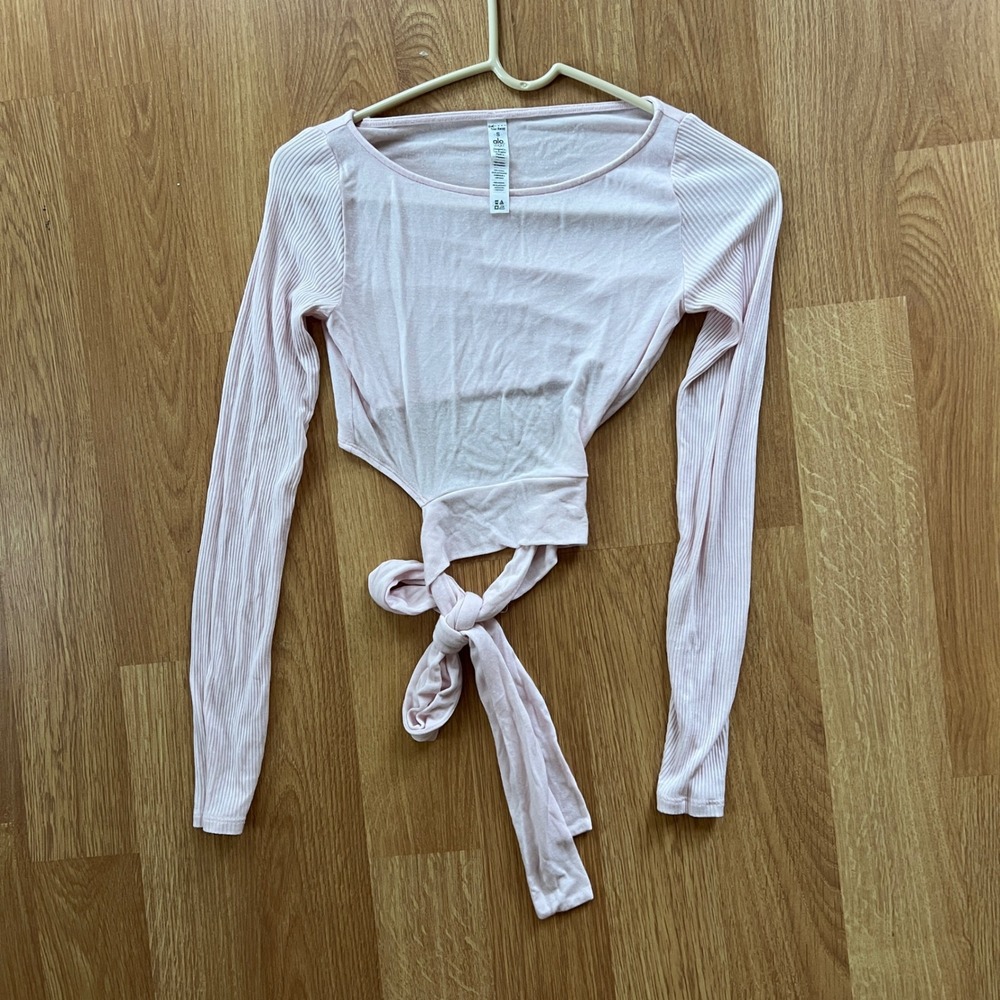 Alo Yoga Womens Ribbed Long Sleeve Open Back Tie Crop Top Pink Small Balletcore